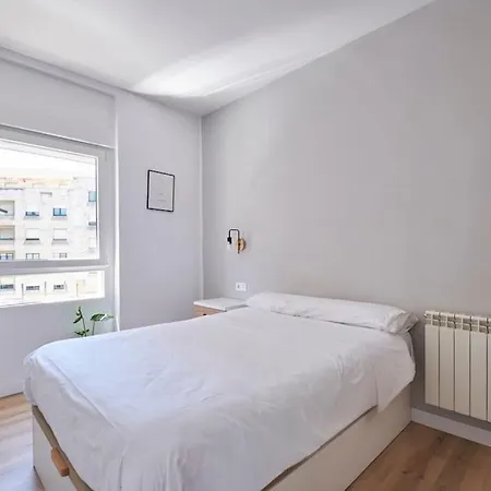 Iluminado Y Acogedor Piso En *